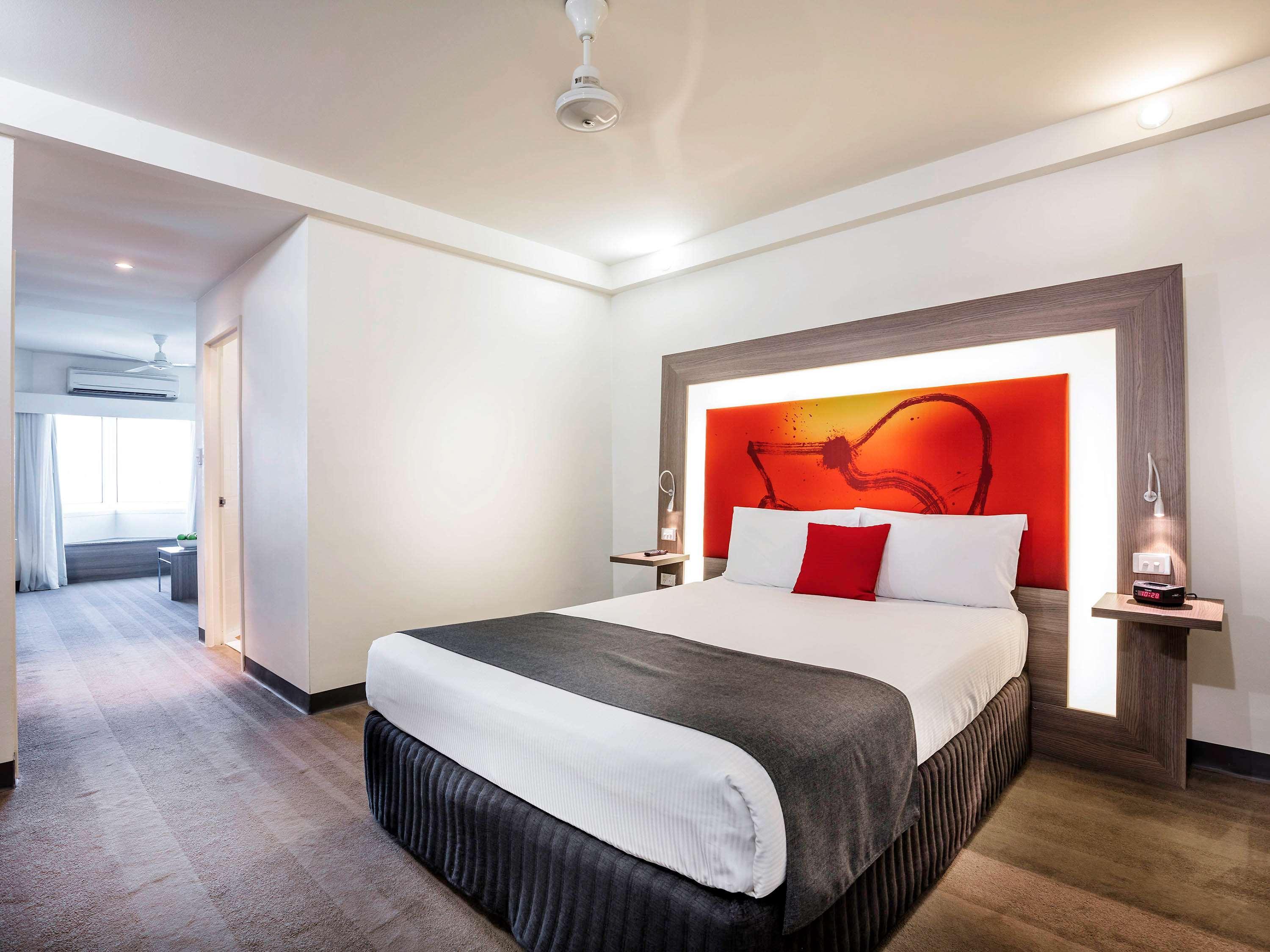Aiden By Best Western Lorient Centre Εξωτερικό φωτογραφία